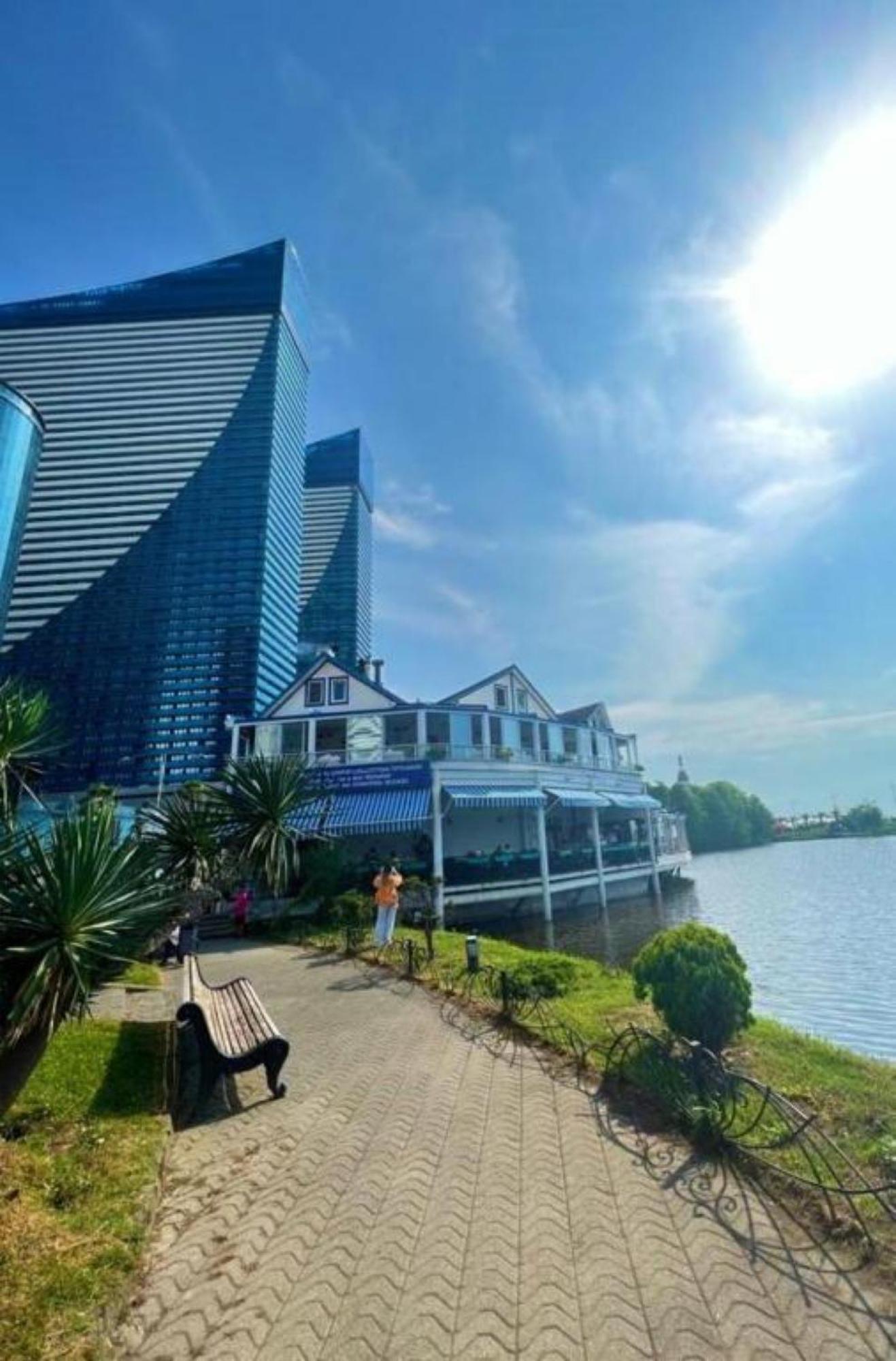 Sea View Orbi City Aparthotel Batumi Exterior photo